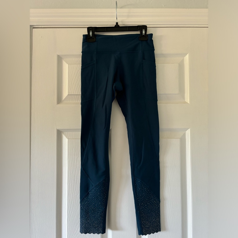 lululemon leggings never worn, size 2